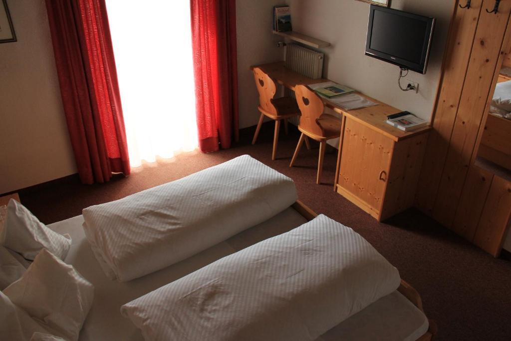 Hotel B&B Gasthof Zur Linde Rio di Pusteria Camera foto